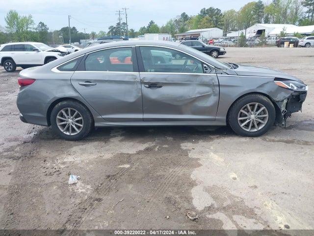 Hyundai SONATA SE 2018 5NPE24AF4JH651985 Image 13