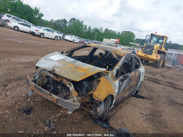 KNADM4A3XF6438663 KIA RIO LX
