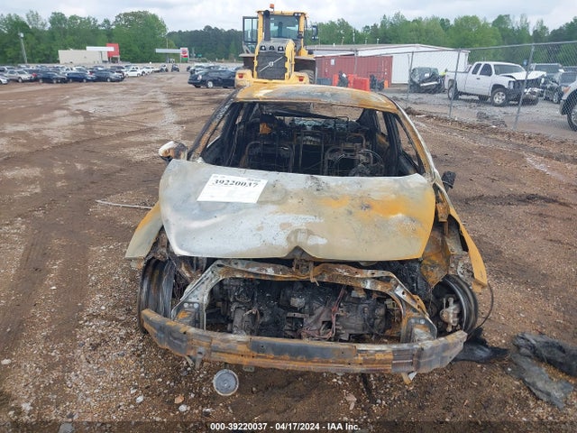 KNADM4A3XF6438663 KIA RIO LX