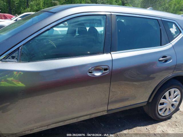 5N1AT2MT6LC795520 Nissan Rogue S Fwd