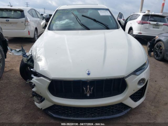 ZN661YUM2PX437243 Maserati Levante Modena
