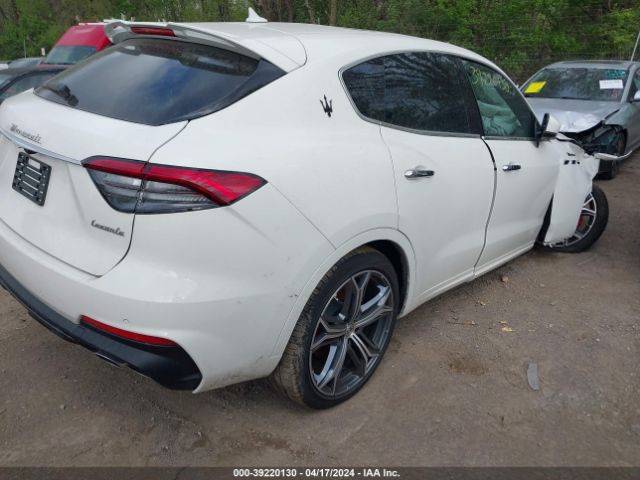 ZN661YUM2PX437243 Maserati Levante Modena