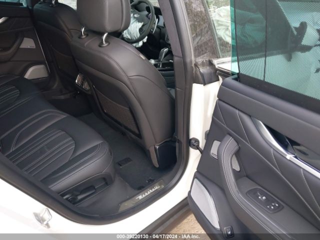 ZN661YUM2PX437243 Maserati Levante Modena