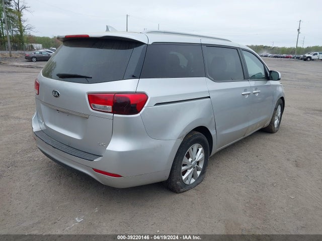 KIA SEDONA LX 2015 KNDMB5C19F6067523 Image 4