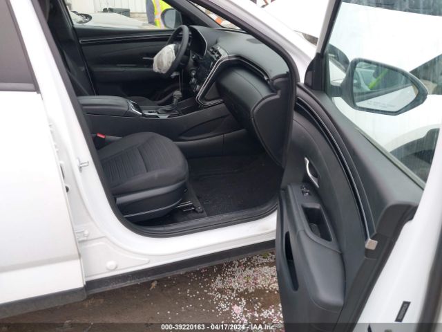 5NTJA4AE0NH022501 Hyundai Santa Cruz Se