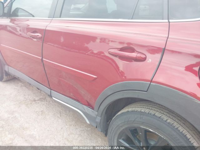 2T3RFREVXJW827533 Toyota Rav4 Adventure
