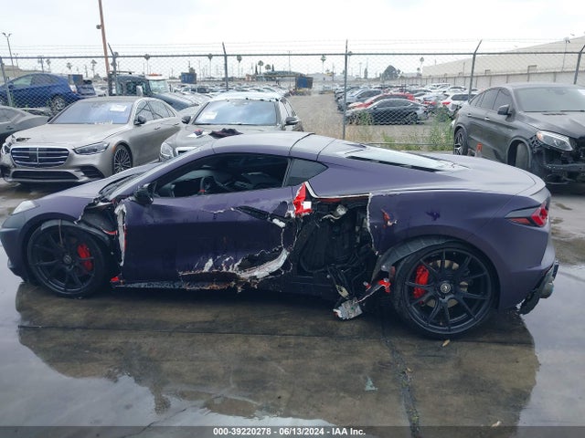 2022 Chevrolet Corvette Stingray Rwd  3lt მანქანა იყიდება აუქციონზე, vin: 1G1YC2D47N5106581, აუქციონის ნომერი: 39220278