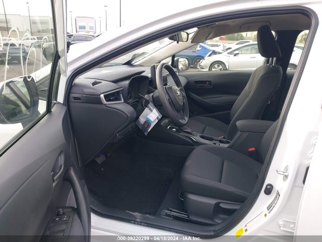 Toyota Corolla Hybrid Le 2024 JTDBCMFE7R3040811 Image 5
