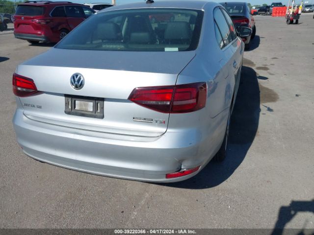 3VWD67AJ5GM316062 Volkswagen Jetta 1.4t Se