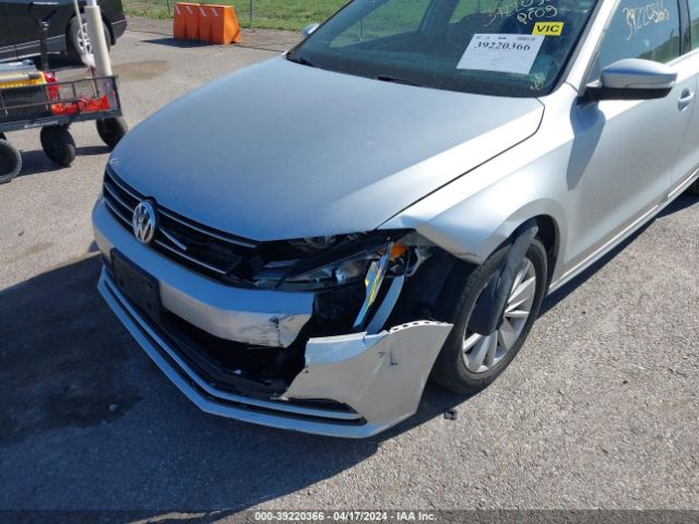 3VWD67AJ5GM316062 Volkswagen Jetta 1.4t Se