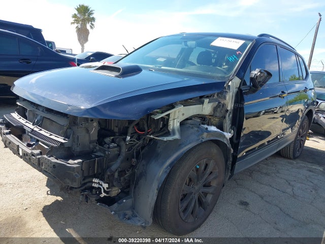 3VV1B7AX9KM009218 Volkswagen Tiguan 2.0t S