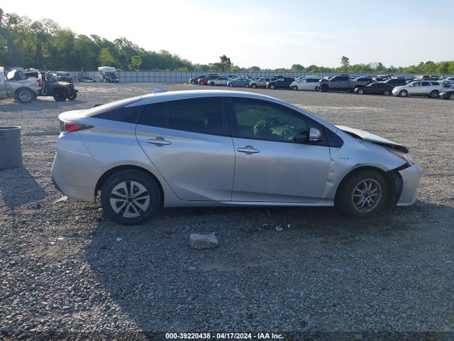 Toyota Prius Three 2016 JTDKARFU5G3005384 Image 13