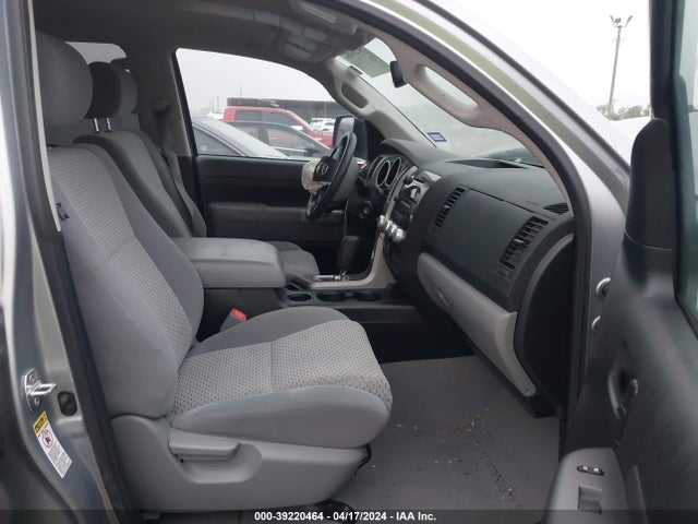 39220464 :رقم المزاد ، 5TFEM5F14BX022858 vin ، 2011 Toyota Tundra Grade 4.6l V8 مزاد بيع