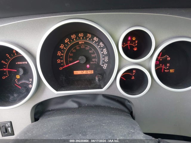 39220464 :رقم المزاد ، 5TFEM5F14BX022858 vin ، 2011 Toyota Tundra Grade 4.6l V8 مزاد بيع
