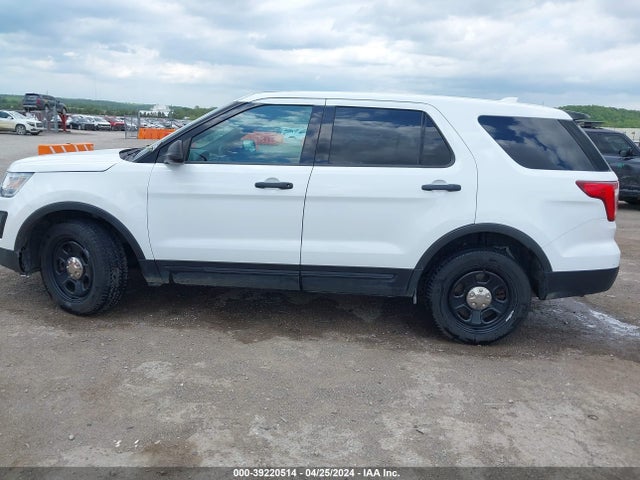 Ford Utility Police Interceptor 2016 1FM5K8AR1GGA01621 Image 14
