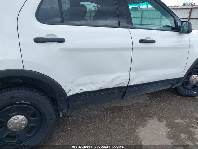 Ford Utility Police Interceptor 2016 1FM5K8AR1GGA01621 Image 6
