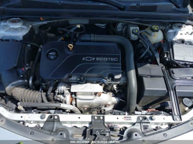 1G1ZD5ST1JF122812 Chevrolet MALIBU LT