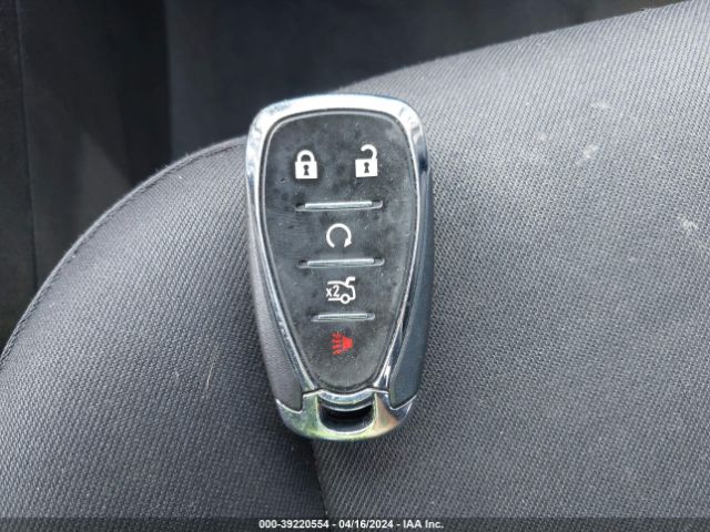 1G1ZD5ST1JF122812 Chevrolet MALIBU LT