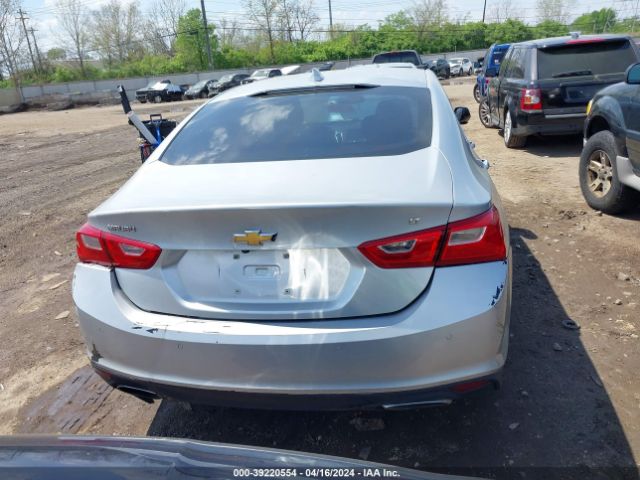 1G1ZD5ST1JF122812 Chevrolet MALIBU LT