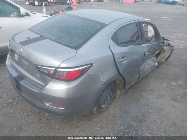 3MYDLBZV6GY129722 Scion IA