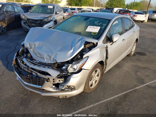 Chevrolet Cruze Ls Auto 2018 1G1BC5SM5J7248534 Image 2
