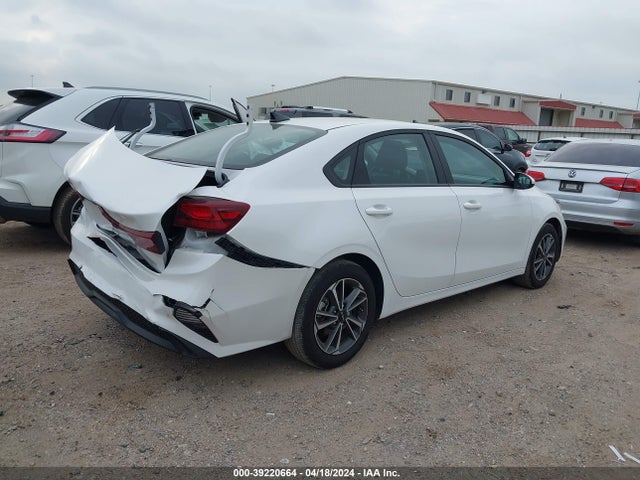 KIA Forte Lxs 2023 3KPF24AD2PE566806 Image 4
