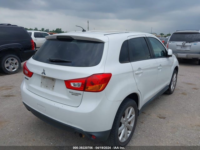 4A4AP3AU4EE016157 Mitsubishi Outlander Sport Es