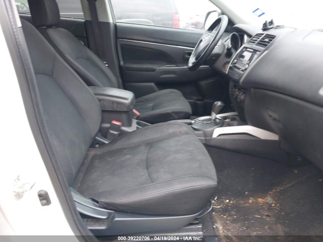 4A4AP3AU4EE016157 Mitsubishi Outlander Sport Es