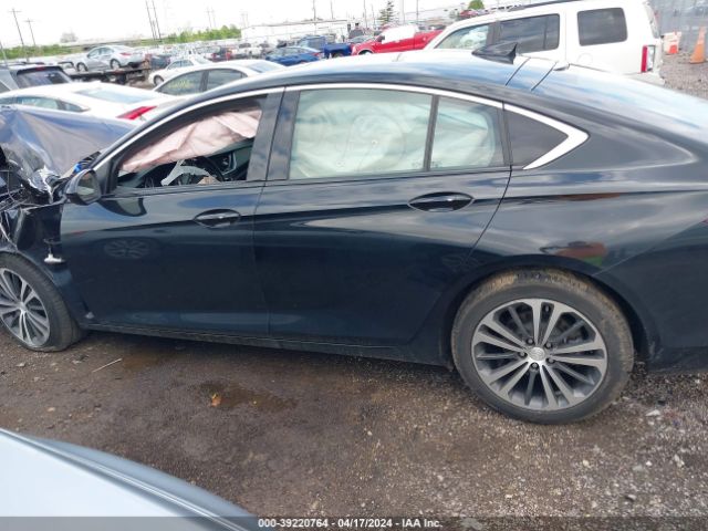 W04GR6SXXJ1092080 Buick Regal Sportback Essence