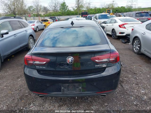 W04GR6SXXJ1092080 Buick Regal Sportback Essence