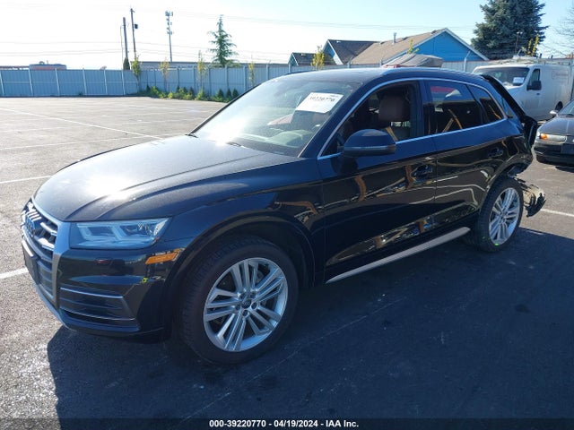 WA1BNAFY8J2085716 Audi Q5 2.0t Premium/2.0t Tech Premium