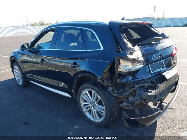 WA1BNAFY8J2085716 Audi Q5 2.0t Premium/2.0t Tech Premium