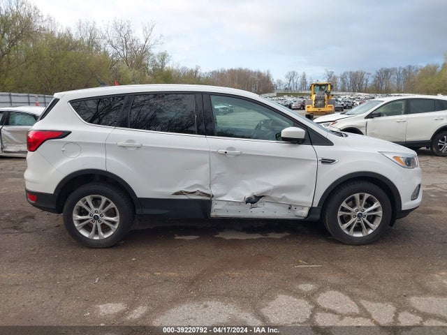 Ford ESCAPE SE 2019 1FMCU0GD5KUC07677 Image 13