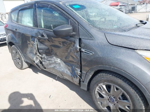 1FMCU0F7XEUB94831 Ford ESCAPE S