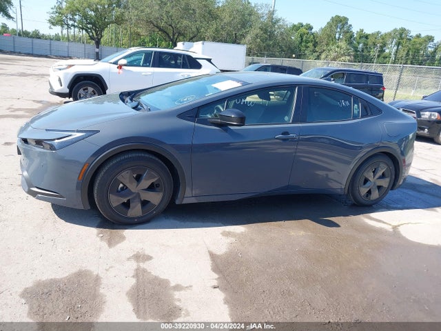 Toyota Prius Le 2024 JTDACAAU4R3017138 Image 14