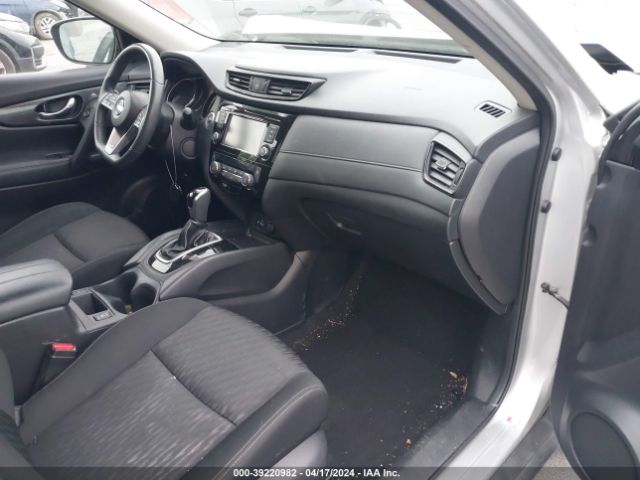 KNMAT2MV2JP542884 Nissan ROGUE SV