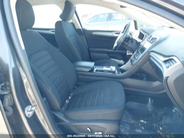 3FA6P0HDXKR232160 Ford FUSION SE