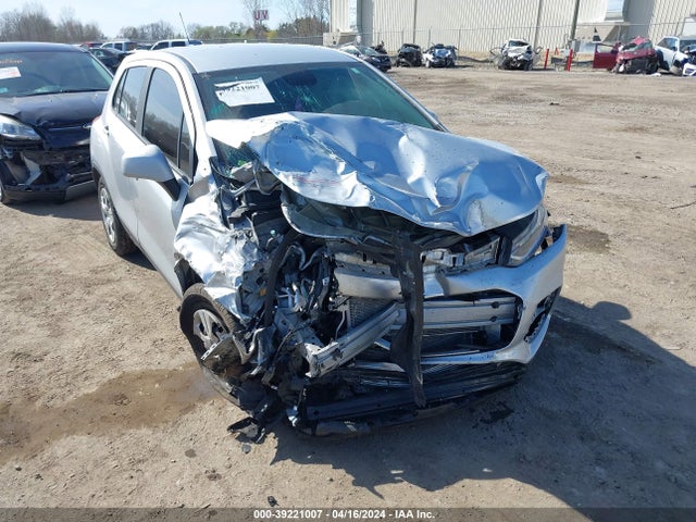 Chevrolet TRAX LS 2018 KL7CJKSBXJB576959 Image 6