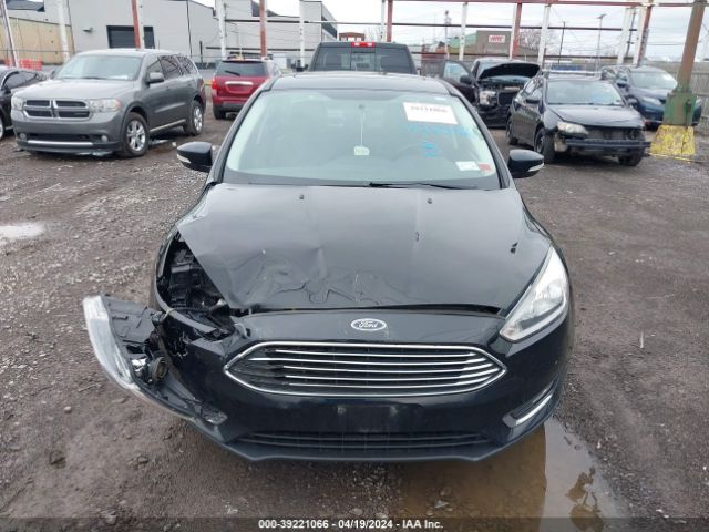 1FADP3J25JL332407 Ford Focus Titanium