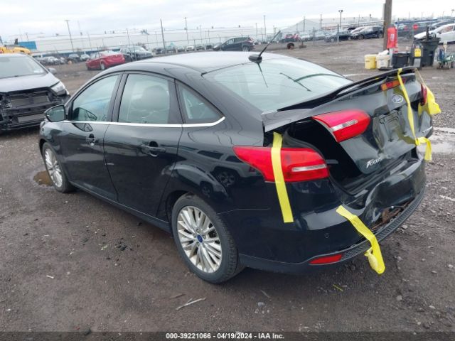 1FADP3J25JL332407 Ford Focus Titanium