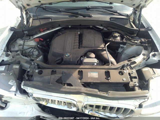 5UXWX7C58G0R17749 BMW X3 Xdrive35i