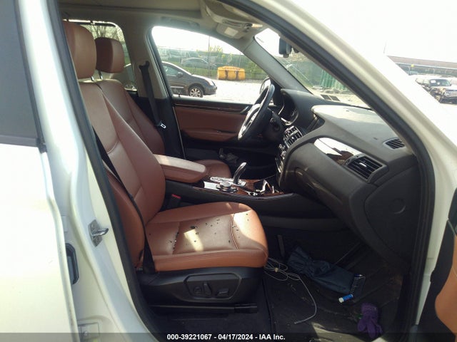 5UXWX7C58G0R17749 BMW X3 Xdrive35i