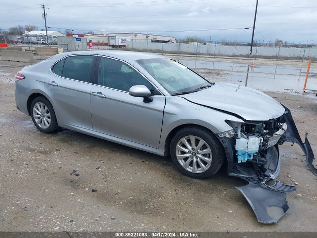2018 4T1B11HK7JU652153 main image