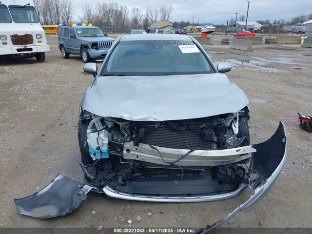 Toyota CAMRY LE 2018 4T1B11HK7JU652153 Image 13