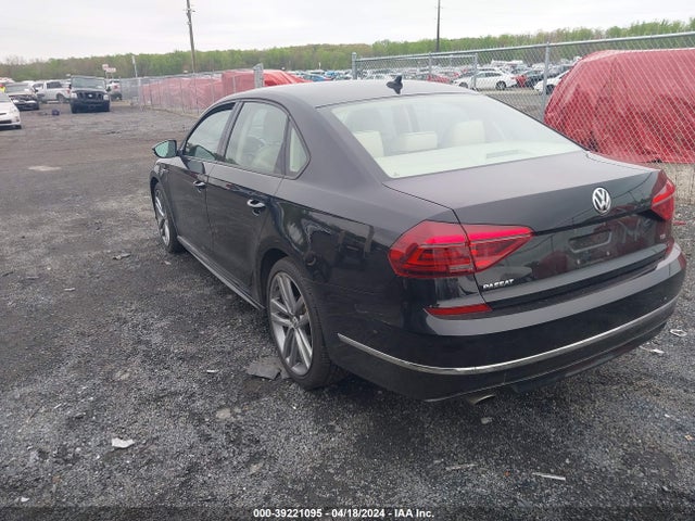 1VWAA7A38JC048426 Volkswagen Passat 2.0t R-line/2.0t S