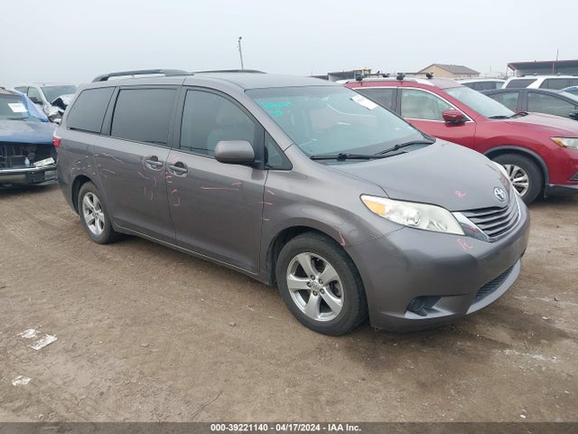 Toyota Sienna Le 8 Passenger 2015 5TDKK3DC7FS588283 main image