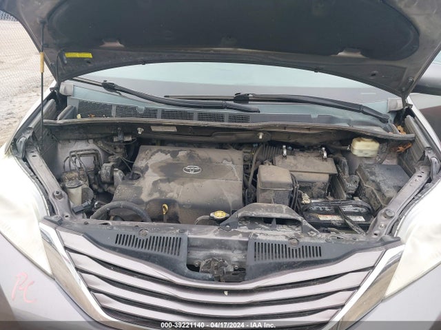 Toyota Sienna Le 8 Passenger 2015 5TDKK3DC7FS588283 Image 10