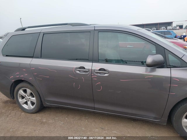 Toyota Sienna Le 8 Passenger 2015 5TDKK3DC7FS588283 Image 13