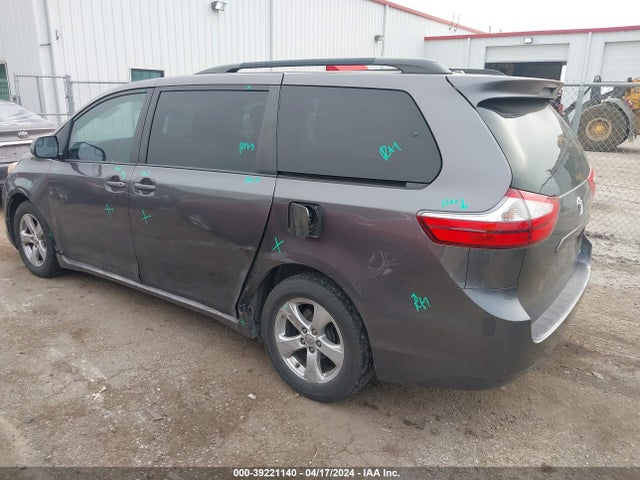 Toyota Sienna Le 8 Passenger 2015 5TDKK3DC7FS588283 Image 18