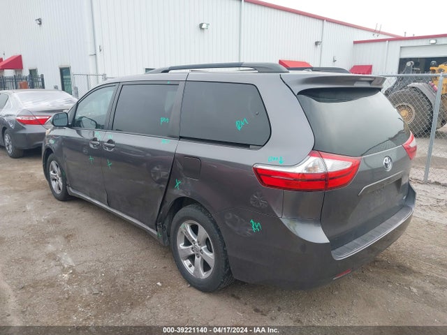 Toyota Sienna Le 8 Passenger 2015 5TDKK3DC7FS588283 Image 3
